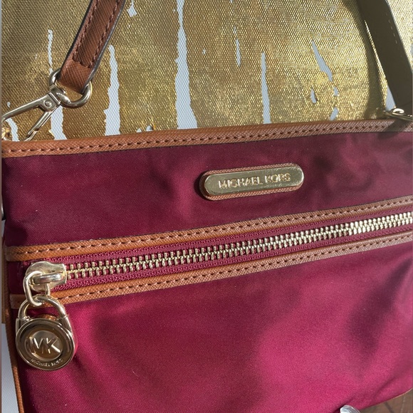 Michael Kors Kampton Maroon Nylon Wristlet - Picture 4 of 17